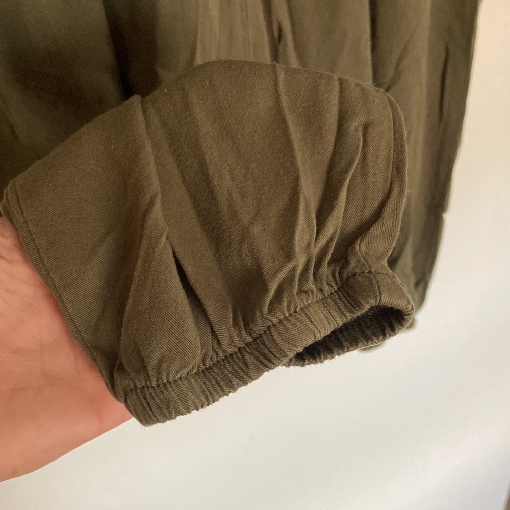 🖤 Socialite Junior’s Olive Joggers w/ Elastic Waistband (size L) - Picture 5 of 8